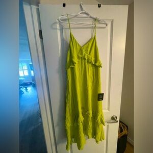 Lulus dress never worn. Tags on. Size medium